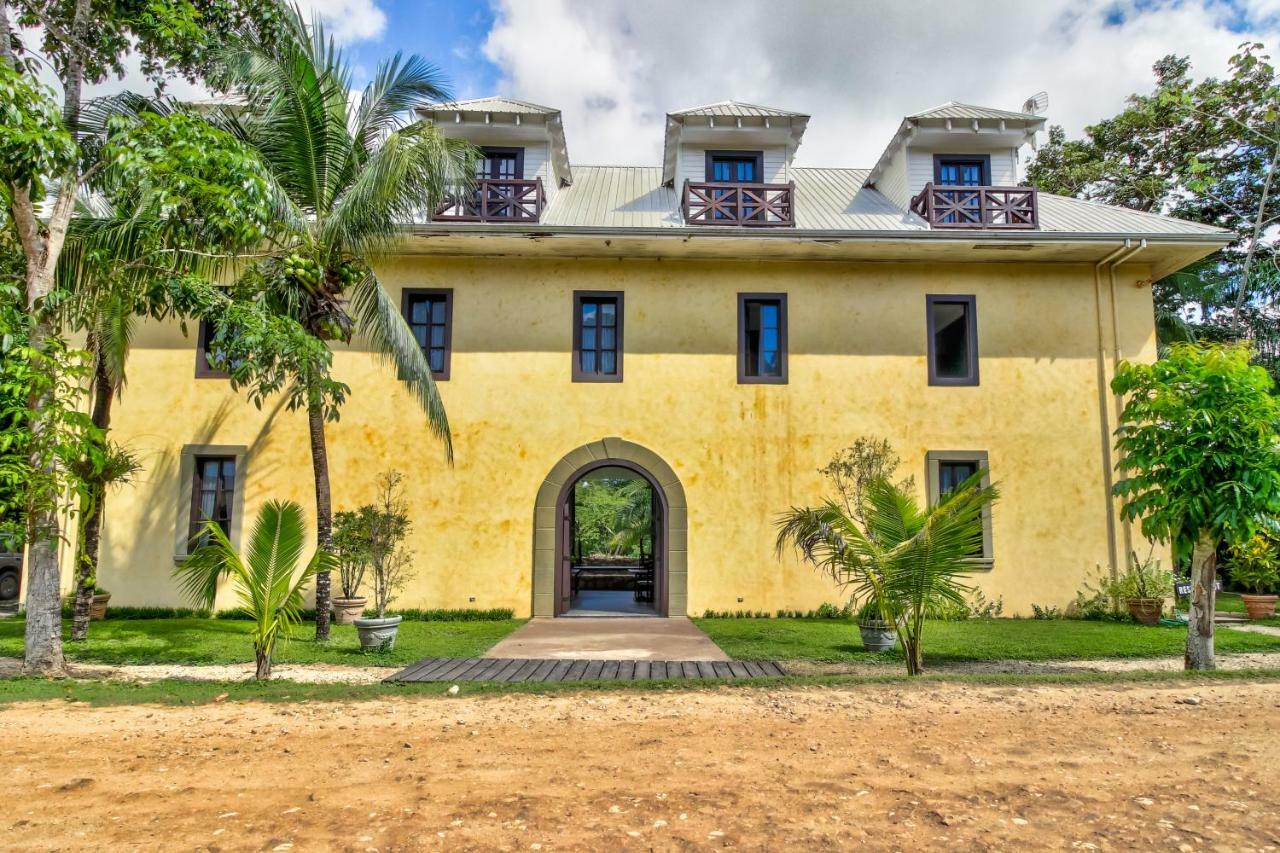 Mahogany Hall San Ignacio Eksteriør billede
